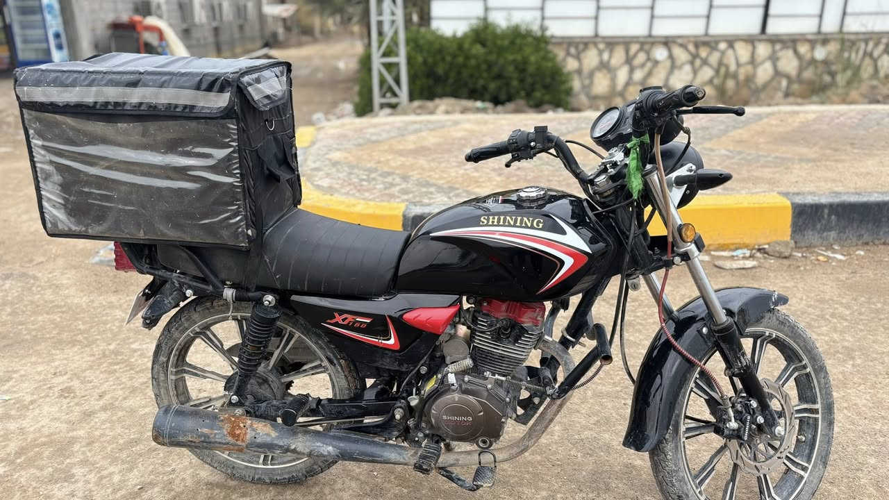 سلام عليكم شاينك مديل 2023ساله من طالعه ٤ شهر نضيفه دراجه كامله من كلشي شغل وطلع سعره ١٢٥٠  سعر مليون وميتين وخمسين  عنواني ناصريه مركزً. شراي يتفضل خاص أو يتصل ***********
