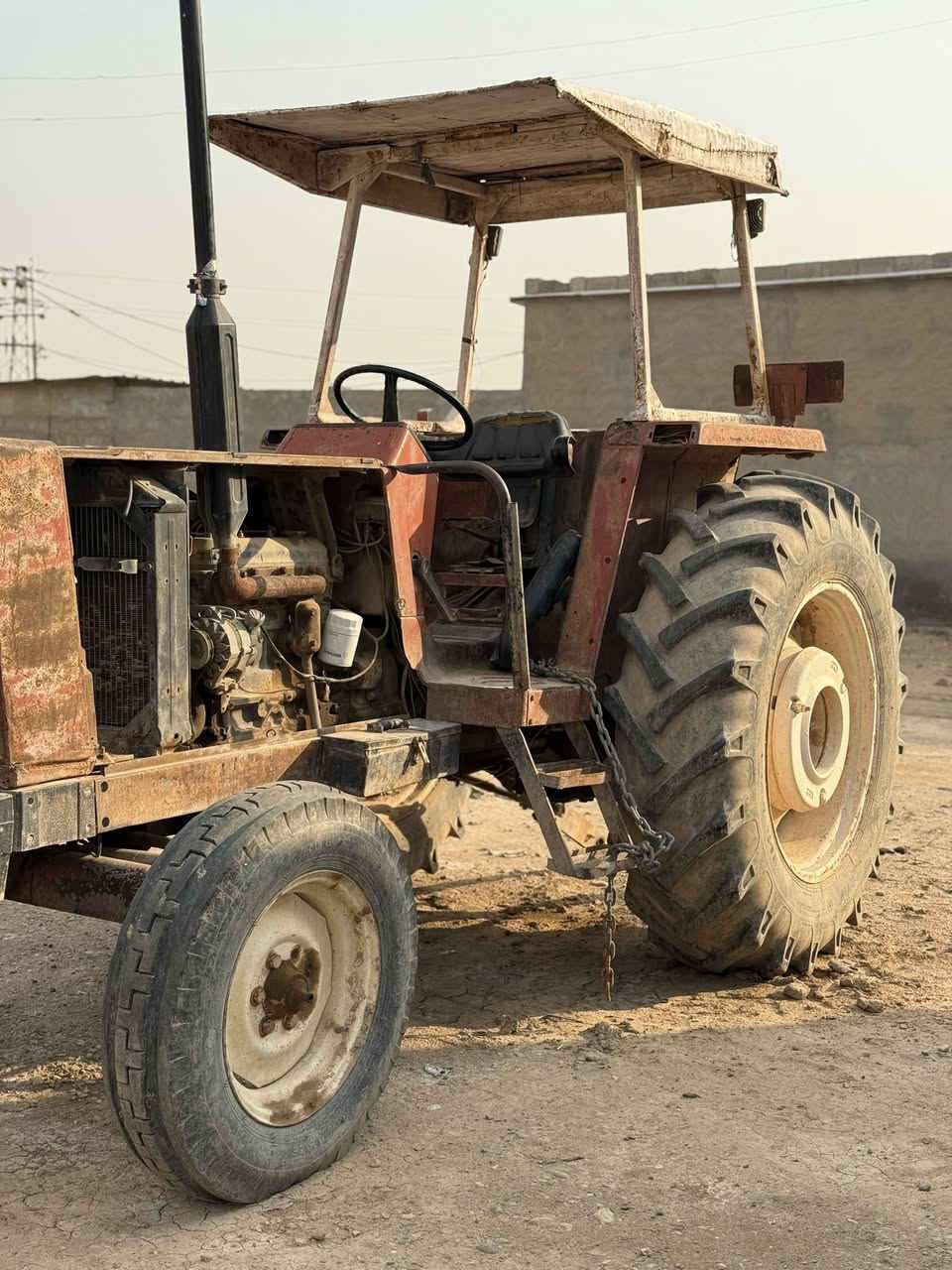 السلام عليكم 
للبيع فيات 780 مكفوله كير اكسن محرك تخم تاير 
رقم وسنويه مع معدات مرشه أم 600لتر وناثره
للاستفسار الاتصال*********** مكلف بالنشر
