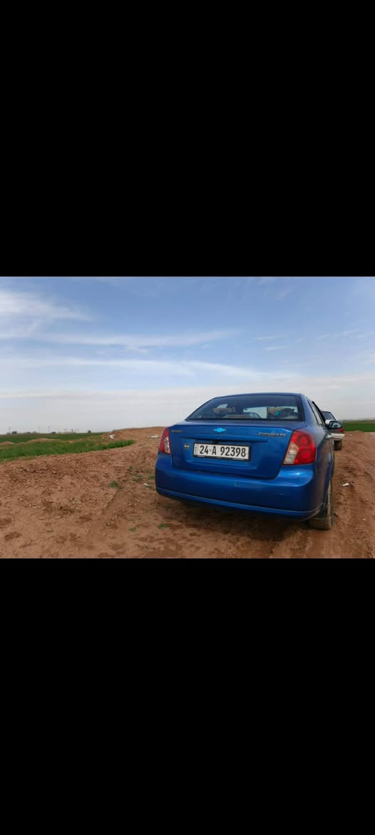 السلام عليكم 
اوبترا موديل 10
لون ازرق رقم دهوك 
سنويه اب اب اسمي 
طخم امامي خلفي جديد
زوج تواير جديد 
 كابون بانزين بيها 
ضرر 3قطع جاملغ وبوند وصندوك تبديل 
السعر 65 ورقه
***********
***********
