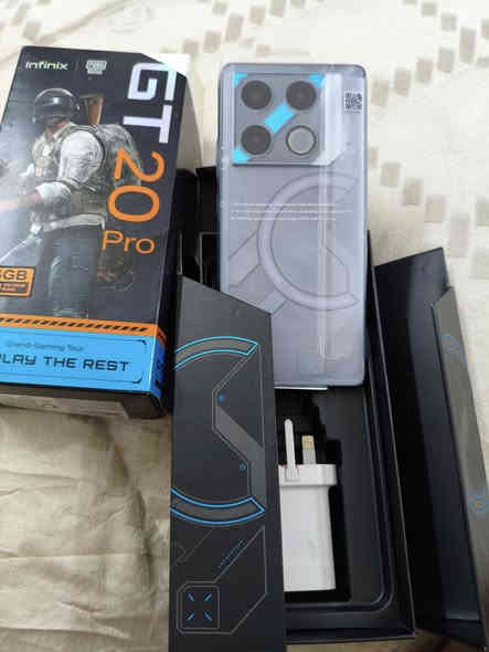 انفنكس  جي تي ٢٠ برو مكفول  نظيف ملحقات كامله 

ذاكرته ٢٥٦ عشوائي ٢٤ 

مكاني بغداد البياع 

للاستفسار اتصل ***********
