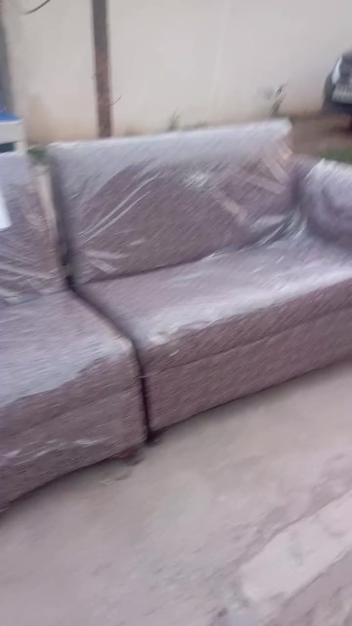 تصليح قنفات الديوان بانواع القماش التركي الدرجه اولى العنوان الرئاسه شارع 20 واتساب ***********
