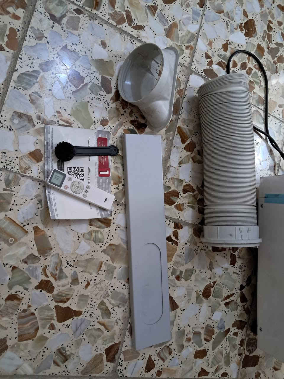 سبلت داخلي TCL متنقل واحد طن مستعمل قليل نظيف جدا  وشغال
رايدة ب٢٠٠ 
المكان الخطيب قرب المدارس خلف مركز صحي الخطيب


**إذا كنت صاحب هذا الإعلان وتريد حذفه لأي سبب، رجاءا أرسل رسالة إلى الدعم الفني**