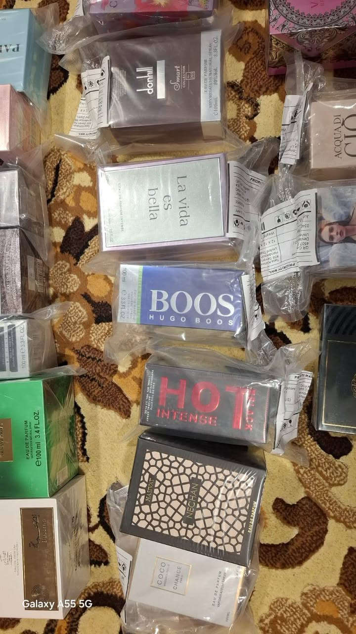 سلام عليكم شباب هاي عطور سعر لواحد اب (8) الف  وثنين بسعر  (15) الف
للتواصل واتساب  ***********
