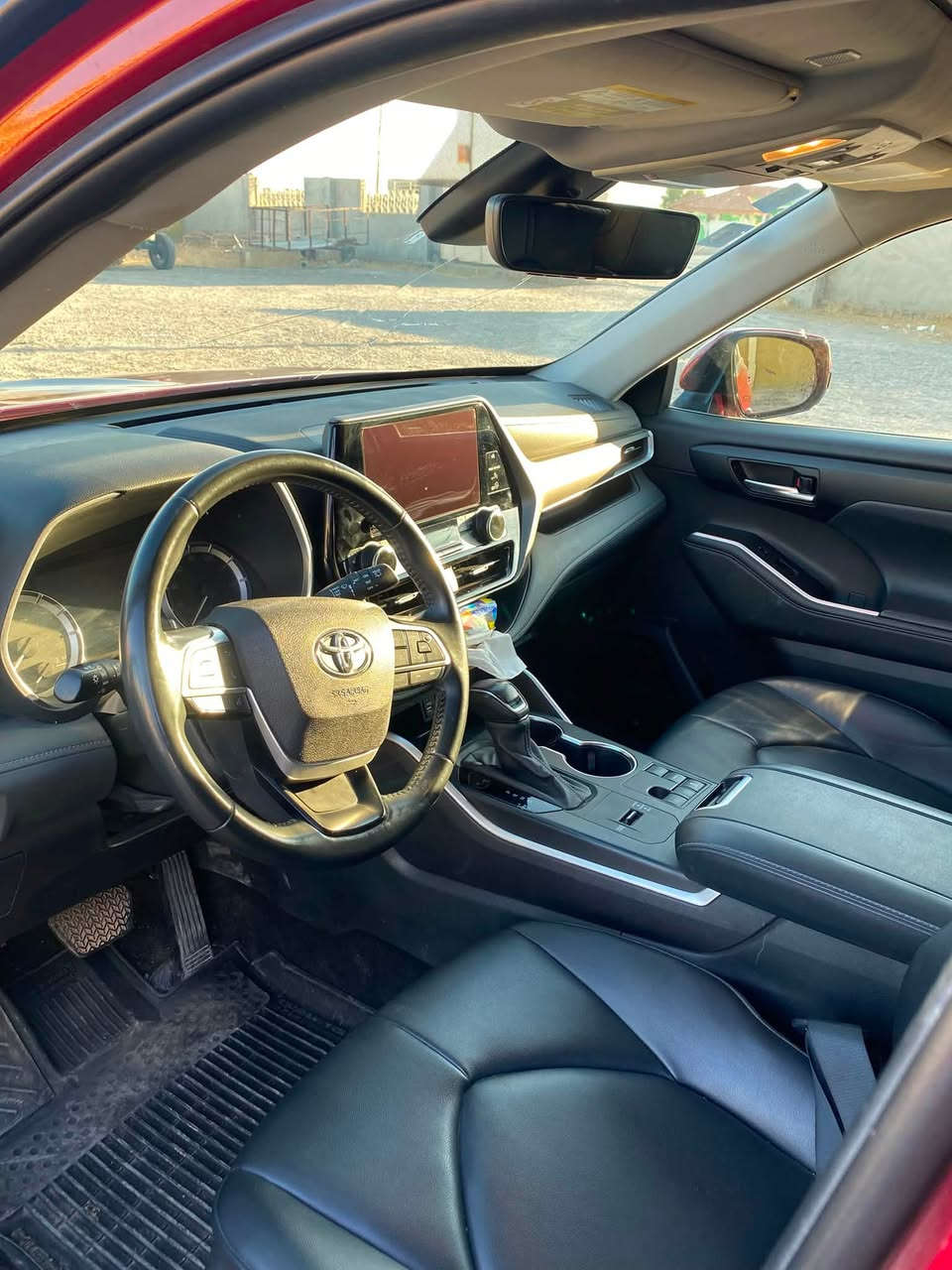 Toyota Highlander XLE
تويوتا هايلندر  XLE

الموديل : 2023

اللون :  احمر 

عداد المسافه :  38

السعر :  275

بدون صبغ فقط اربع اصابع تقليم

 رقم صلاح الدين

المواصفات: XLE

بصمة تشغيل 

بصمة ابواب

مقاعد جلد +كهرباء

داخل اسود 

تدفئة المقاعد الامامية 

تبريد مركزي 

‏فتحة سقف

صندوق كهرباء

‏هاند بريك بصمة 

‏أوتو هولد

‏رادار امامي

‏رادار خروج عن المسار 

‏نقطة عمياء 

‏ايكو  مود  سبورت مود

محرك مفتوح
***********
