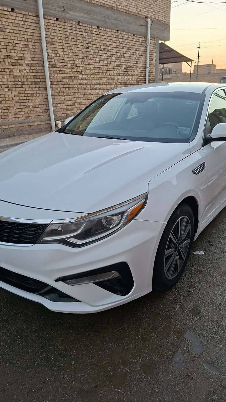 اوبتما  2019  فئة EX فول مواصفات 1/1
مواصفات

 رادارات امامي + خلفي + جانبية

. حساسات خلفية

. صندوق ذكي

 كامرة قراءة المسار + كامرة خلفية دوارة

. قيادة ذاتية + 3 وضعيات قياد
. بصمة الأبواب الامامية + انارة ترحيب

 اشاير بالمري + مري قلاب

8. تشغيل بصمة . 

. محرك 1600 توربو

. ماشية 96 قابل للزيادة

12. داخل صاج ملكي. 

. سايد بريك بصمة + بريك Auto hold

. سستم صوت

. كراسي امامية كهرباء

. تدفئة  كشنات

. تبريد السيارة جيد جدا

. تبريد منفصل راكب + تبريد قطعتين

 سياره كفاله عامه بدون حادث فقط بارد بل جاملغ الخلفي
سعر 150 ولا تقارنه بل سياره البيه حادث ومفلشه امانه الله سياره جديده جدآ
مكان السياره ناصريه شطره شراي اتصال 
***********
