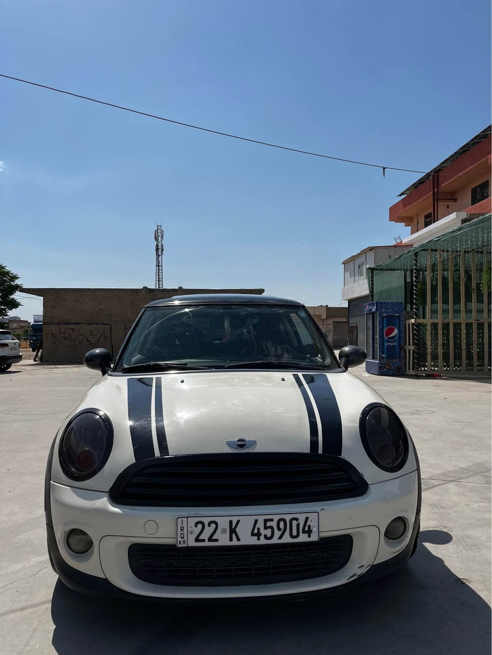 MINI COOPER مۆدیل ٢٠١٢ مەچینە ٢٠ بئ تۆربۆ سەیارەکە کلینە هیچی نیە تەنها یەک بست تەعدیلی هەیە سەیارەچی خاوێن و بئ مەسروف هەموو شتی جاهیزە زعری ٨٣ کەمەک مەجال شوێن هەولێر   ژ.*********** أربيل, العراق
