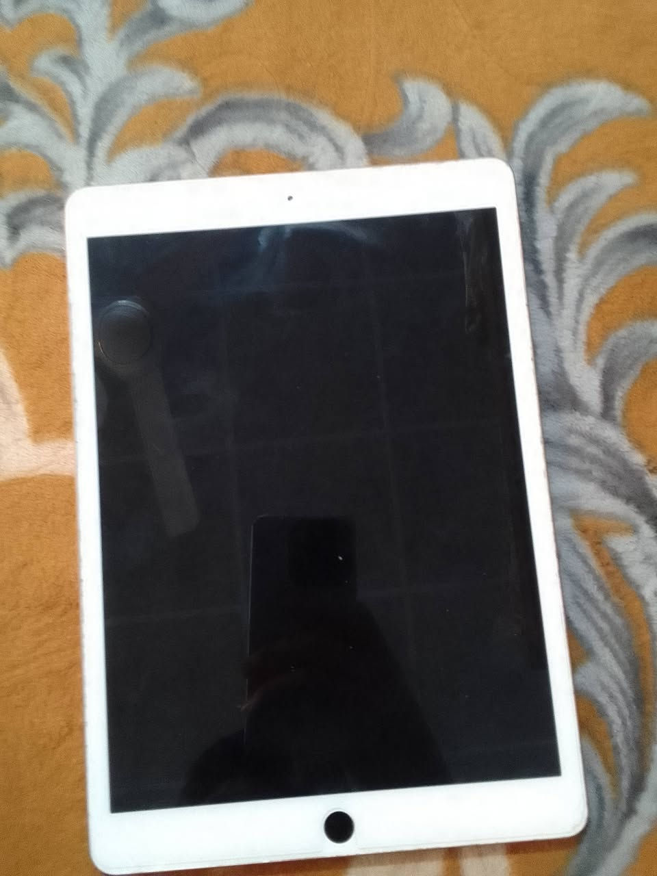 ايباد ٨ ذاكرة ٣٢
ببجي ٦٠ فريم فول 
للمراوس بايفون ١١ وفوق


**إذا كنت صاحب هذا الإعلان وتريد حذفه لأي سبب، رجاءا أرسل رسالة إلى الدعم الفني**