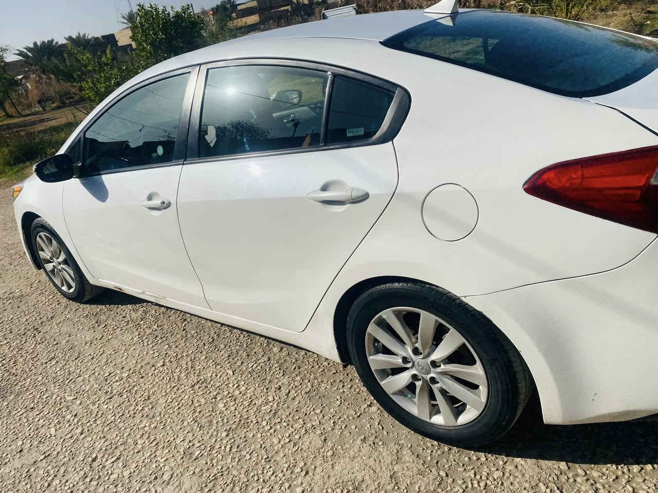 السلام عليكم كيا فورتي موديل 2014 رقم كربلاء باسمي ضرر جاملغ خلفي وجنطه مراوس حسب القناعه مكاني بابل 

***********
