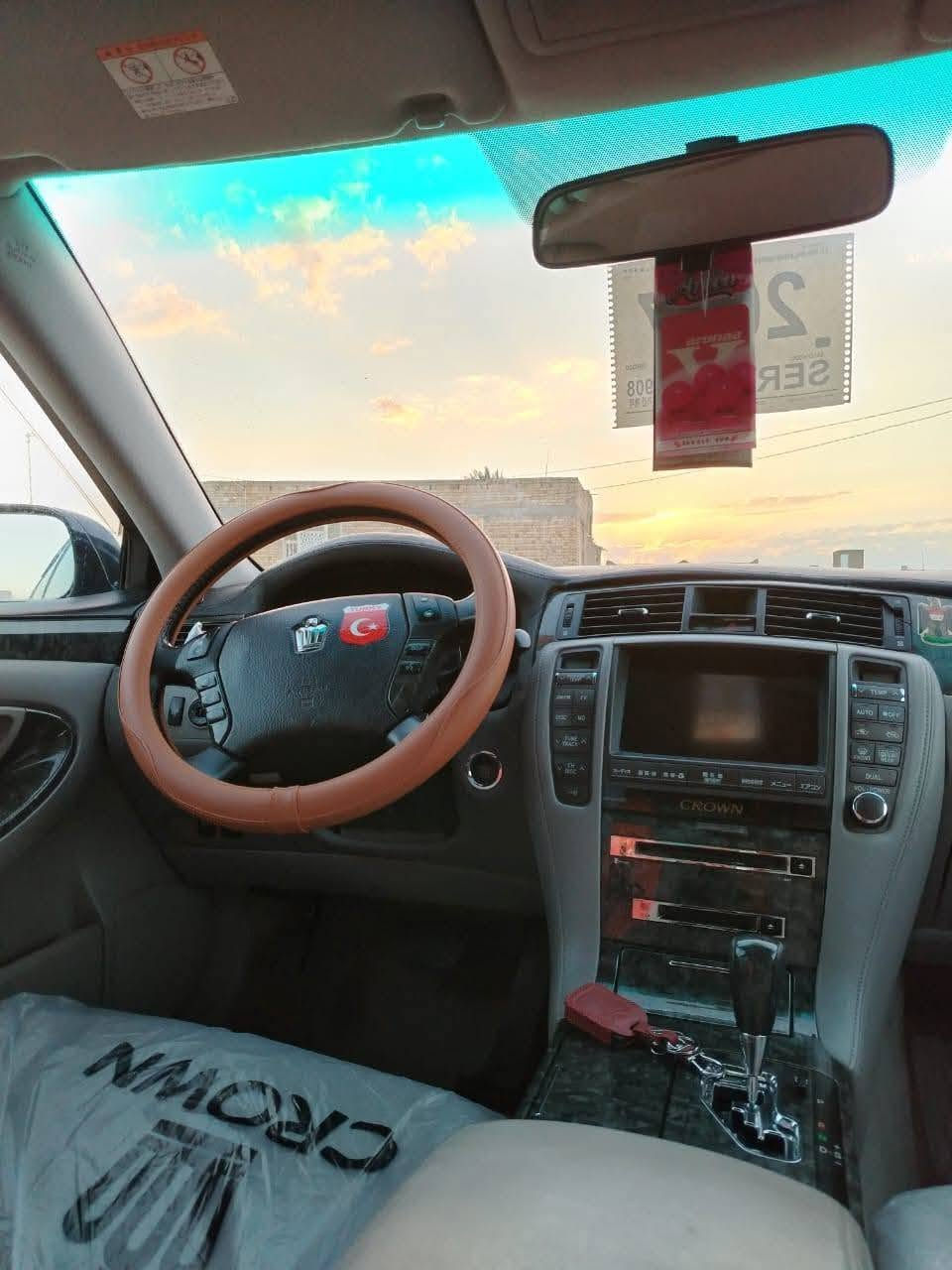 سلام عليكم مستعجل كلش
لبيع شاهينه 2007 كصه جنطه والباقي كفاله سياره دخول جديد سياره كارتون مكينه كير حداديه كارتون تبريد ثلج جاهزه السياره من كلشي سياره كارتون جديده كلش   المكان ذي قار سيد دخيل 
اتصال ***********
