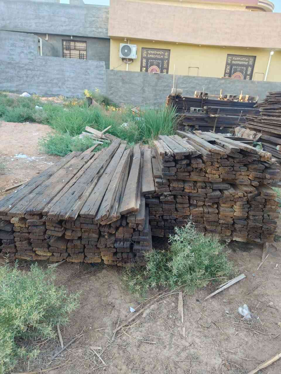 قالب خشب للبيع  كامل  ويا جكات كامل من كلشي يدك 350 /400 ***********
