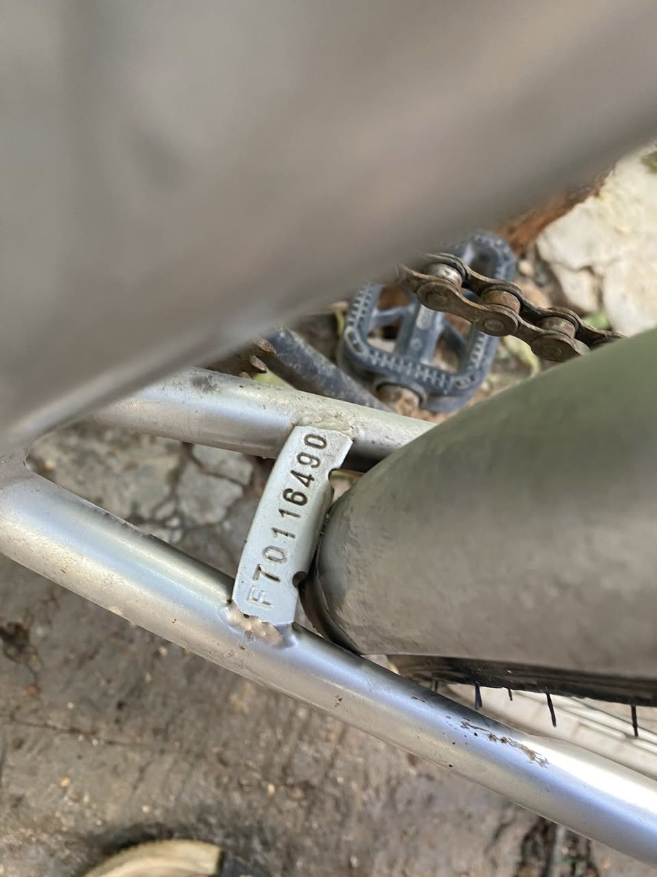 بايسكل بناتي اصلي ياباني نظيف الموقع شارع فلسطين شارع مسرح الخيمة للاستفسار ***********
