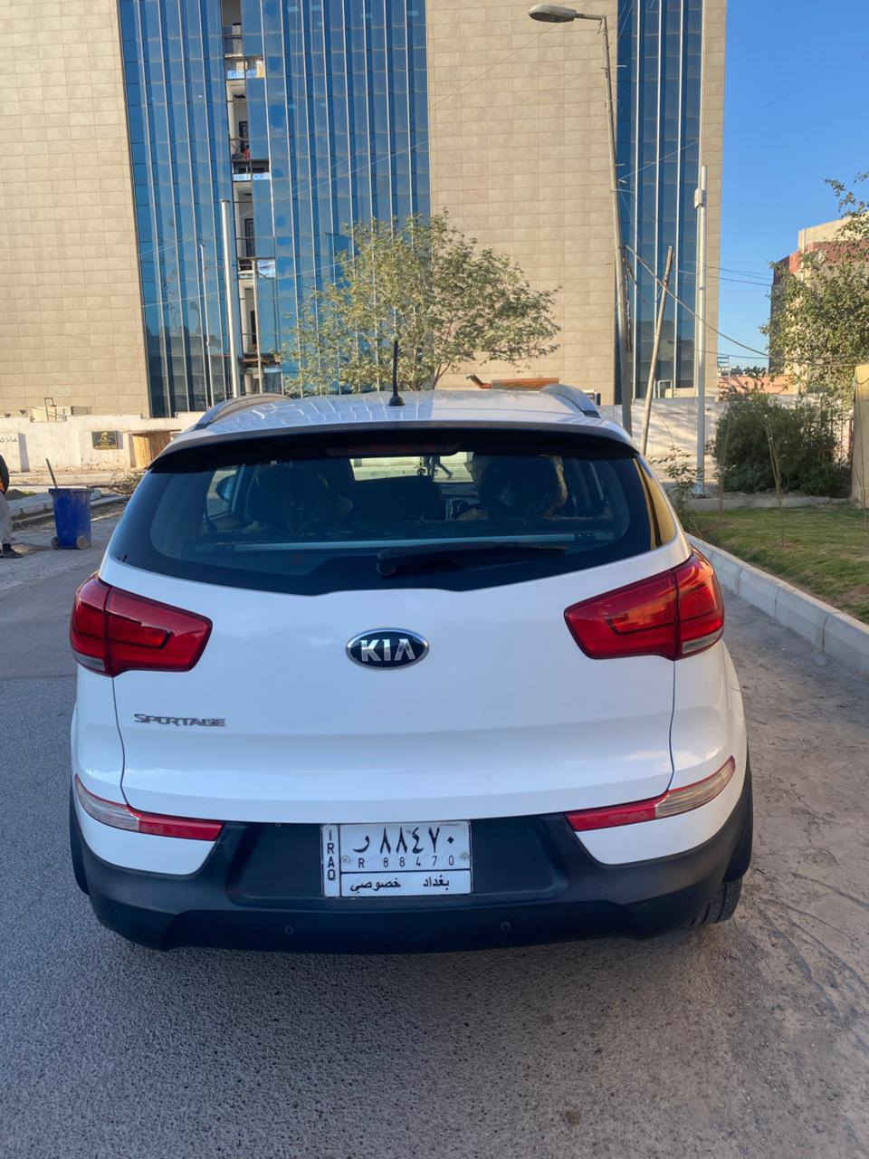 السلام عليكم كيا سبورتج خليجي موديل 2015 محرك 2400 السياره ماشيه 78 الف مثل ما موضح بالصوره كلين تايتل ما بيها اي قطعه صبغ والسياره جاهزه من كل النواحي مابيها اي مشكله السعر 160 وبيها مجال ***********
