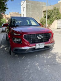 للبيع هونداي ڤينو موديل 2022 حادثها فقط جاملغ ومصلح بارد ومكحل  يعني ش...