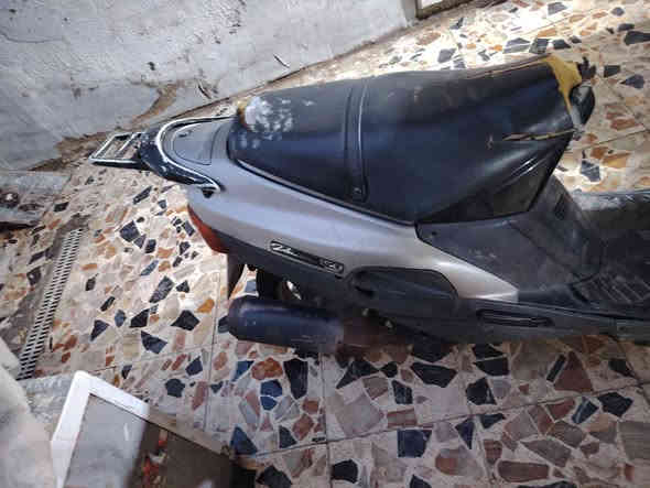 لبيع دراجة ساكوكي الياباني كلشي مابية تخبل سعرها ٢٥٠الف شراي يخابر خادم ***********
