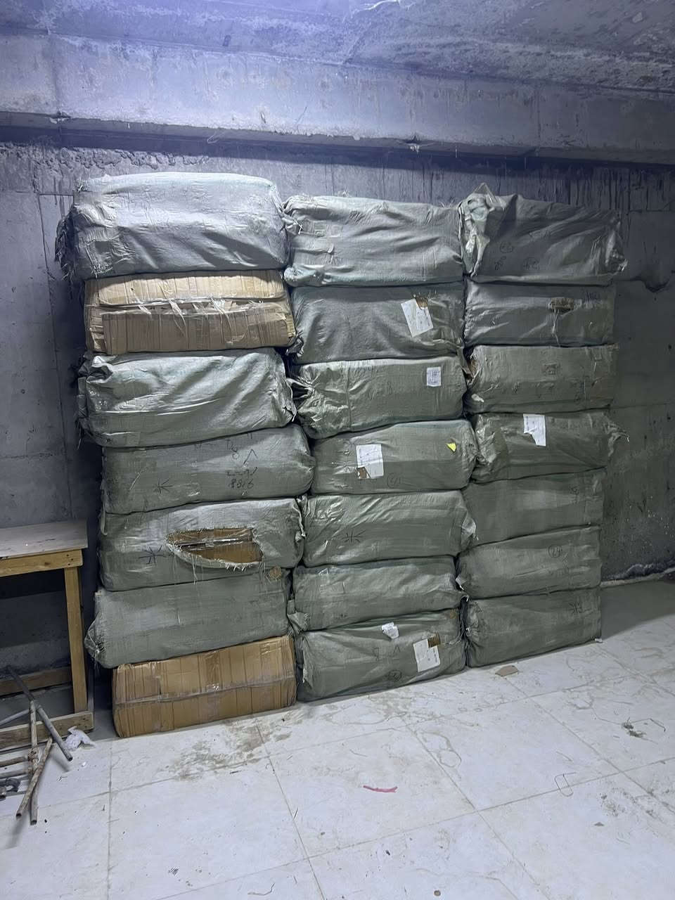 الي يدور شلعه ل رمضان جبتلك شلعه اتخبل استندر  قياسات تبدا من 39 الى 44 نضام  التعبئه علبه داخل كارتون
 والسعر ابلاش بس 4 الاف ونص فقط موديلين  
الموقع النجف الاشرف
للاستفسار 

 واتساب *********** 📲
