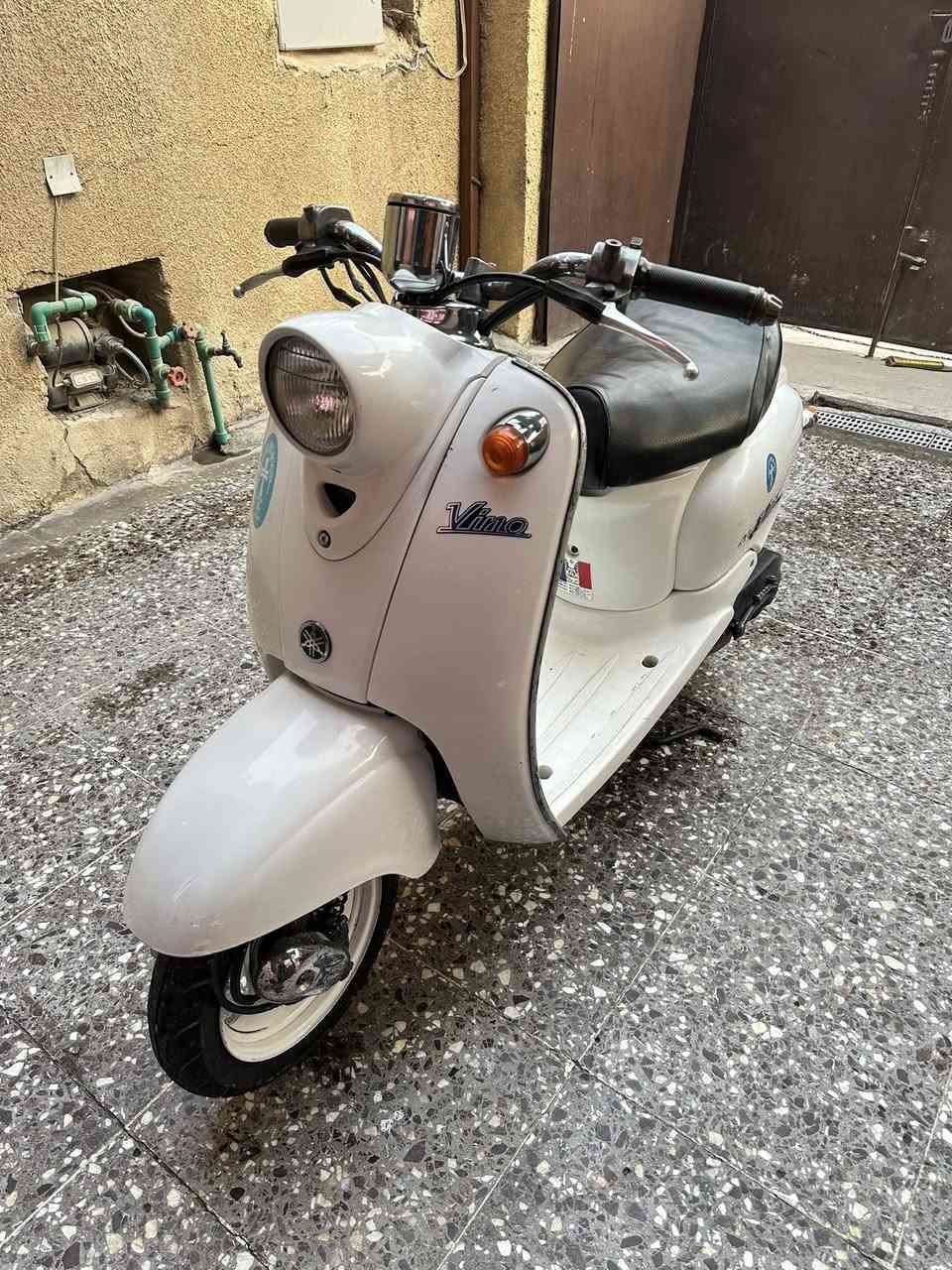 سلام عليكم كلاسك عبد الحليم فحل خطين ماملعوب بيها ابد اي نقص مابيها سعرها 650 بيها مجال حك جيه مكاني بغداد دوره ابو دشير ***********
