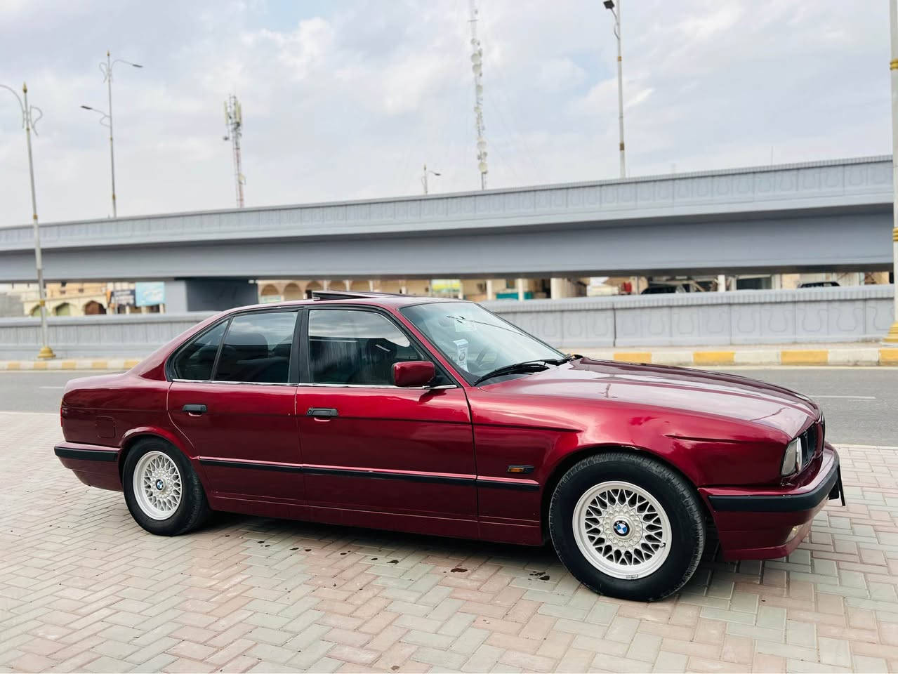 سعر مناسب جدآ (٦٥)وبيها مجال !!!

بي أم ٥٢٥( مسكر )موديل ١٩٩٣ اصل بليته وسنويه 
رقم كركوك مشروع وطني 
سنويه جديده لل٢٠٢٨يلا تنتهي شرط التحول او وكاله !
كير محرك جدد شرط صدر خلفي امامي جديد !!
تخم تاير جديد ويل اصلي خليه تبرد +تدفئه  !!!
بجم عريض +مري منفصل +سلايت +داخل صاج +بطاين كارتير
لايت زنون +دمام صوت سستم كامل +كهربائيات كلها شغاله 
سعر 65وبيها مجال 

📞*********** تكريت, صلاح الدين
