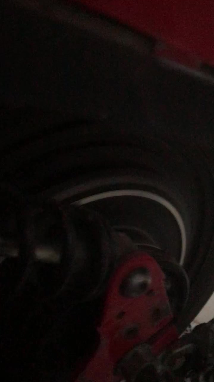 دراجه  شحن حجم16 تلث  سرع لاول30 الثاني 50  والثالثه70  السلبيات  شاشه  مكسوره  بس مثبتهه  مثل  متشوفون اوالعقل  مبدل  بس  مابيشي او  شغال  بس  ميطلع  السرع او  هورن  ماكو  الايجابيات دراجه  حلوه  اوسريعه   ضوه شغال  اربع  بطاريات  مابيهن  شي  تمشيك40كيلو ملف  قوته 400   او  السعر  200  اوبيهه  مجال للطيبين عنوان بغداد  الطوبجي  فتحه المرور  والرقم07705393 703
