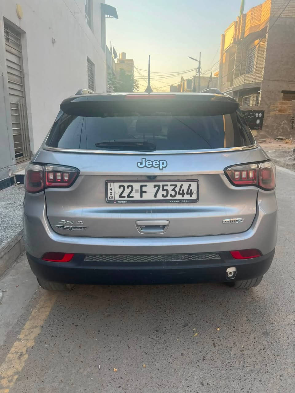 السلام عليكم 
 جيب كومباس توكلر قماره سوده للبيع موديل 2019/ رقم اربيل باسمي تحويل مباشر 
صور الحادث موجودة داخل المنشور 
قطعتين تبريد
بصمة تشغيل - بصمة ابواب- تشغيل عن بعد شاشه كبيره - كاميرا
خلفيه
اوتو بارك - سايد بريك دكمه
مانع انزلاق 
كشنات جلد - التفاصل والسونار داخل الصور مع الحادث مالت امريكا مكان السيارة بغداد الزعفرانيةالسعر 125$ وبيها مجال 
***********
