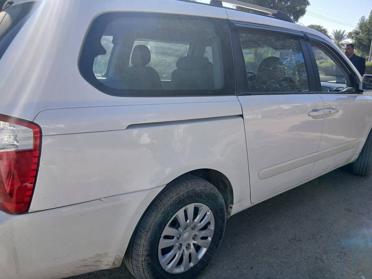 سلام عليكم أصدقائي سيدونه ٢٠٦ سته سلندر٣٠٩٠٠ للبيع او مراوس بسورنتو او سنتافي ٤ سلندر السعر ١٢٠ ورقه مع مجال بصيط السياره كولش نظيفه الشراي يتصل *********** العنوان كربلاء حي الوفاء
