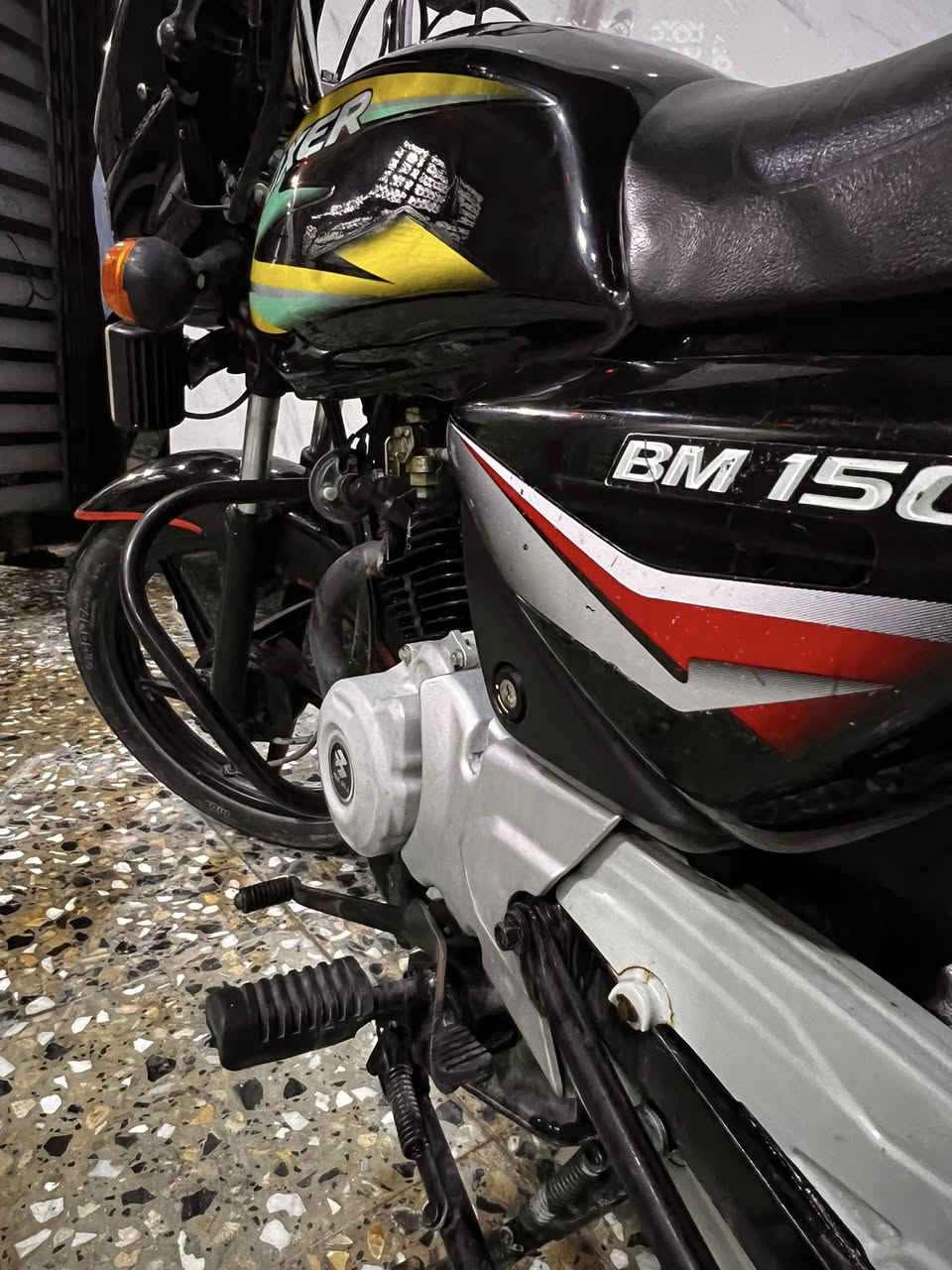 سلام عليكم بوكسر للبيع مديل 2023 جديده مستخدمه فقط 4 اشهر  
رقم وسنوية كاملة تحويل ثاني يوم 
السعر مليونين ونص وبيها مجال قليل
العنوان البصره/الهارثه/الماجديه/واتساب او اتصال ***********مكلف بالنشر
