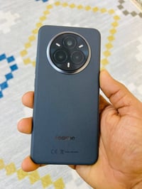 ريلمي 14برو بلس ذاكرته 512  اللون مميز  غراضه شاحنته الاصليه  نضافته 1...