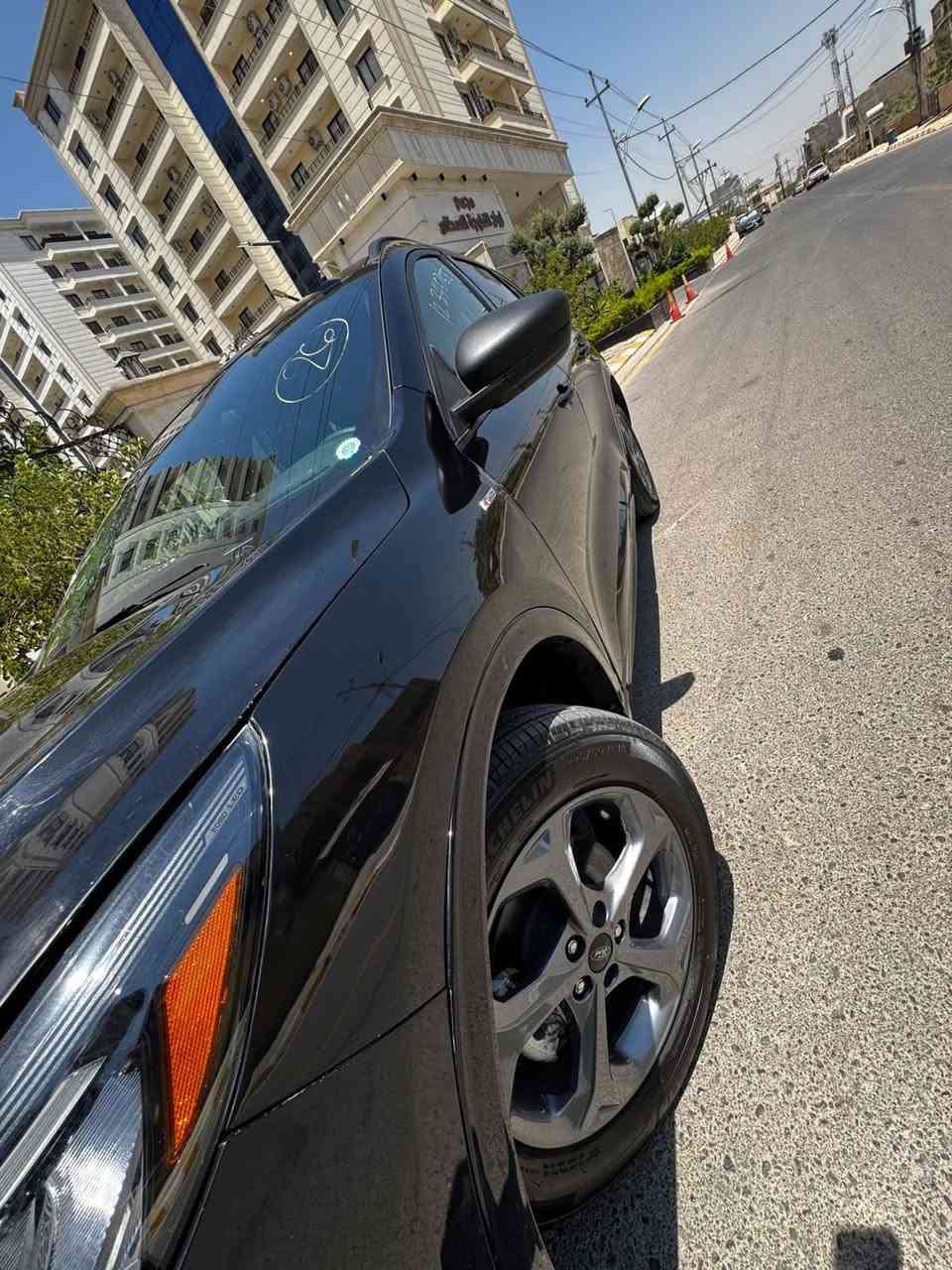 2024 𝐅𝐎𝐑𝐃   Hybrid 

فورد. سكيب موديل : 2024 هايبرد   

محرك 2500 بانزين -كهرباء 

اللون : اسود  

عداد المسافة : 6 الاف  فقط

  مـــواصـــفات  

عدادات الكــــترونــــي

شاشه ايباد جبيره تدعم كار بلي وخرائط

بصمة ابواب

بصمة تشغيل

شاشة دشبول ديجيتال

كــــاميــــرا 

كير ماوس 

هاند بريك بصمة

اوتو هولد : 𝐀𝐔𝐓𝐎 𝐇𝐎𝐋𝐃 

اوتو ستوب : 𝐀𝐔𝐓𝐎 𝐒𝐓𝐎𝐏

رادار امامي (تحديد مسار)

رادار جانبي  (نقاط عمياء)

رادار خلفي (التحذير من الاصطدام)

 نظام قيادة  رياضي واقتصادي وزلق 

تحكمات استيرن

🚨 السيارة صندوك خلفي  مبدل وبنيد بارد وجاملغ امامي بارد

مكان السيارة : 🚨الفلوجة

السعر 160$

***********
