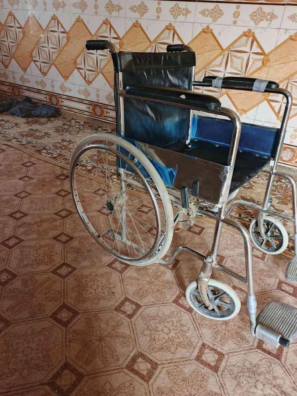 عربانه لبيع 75وبيه مجال لشراي تصل ***********
