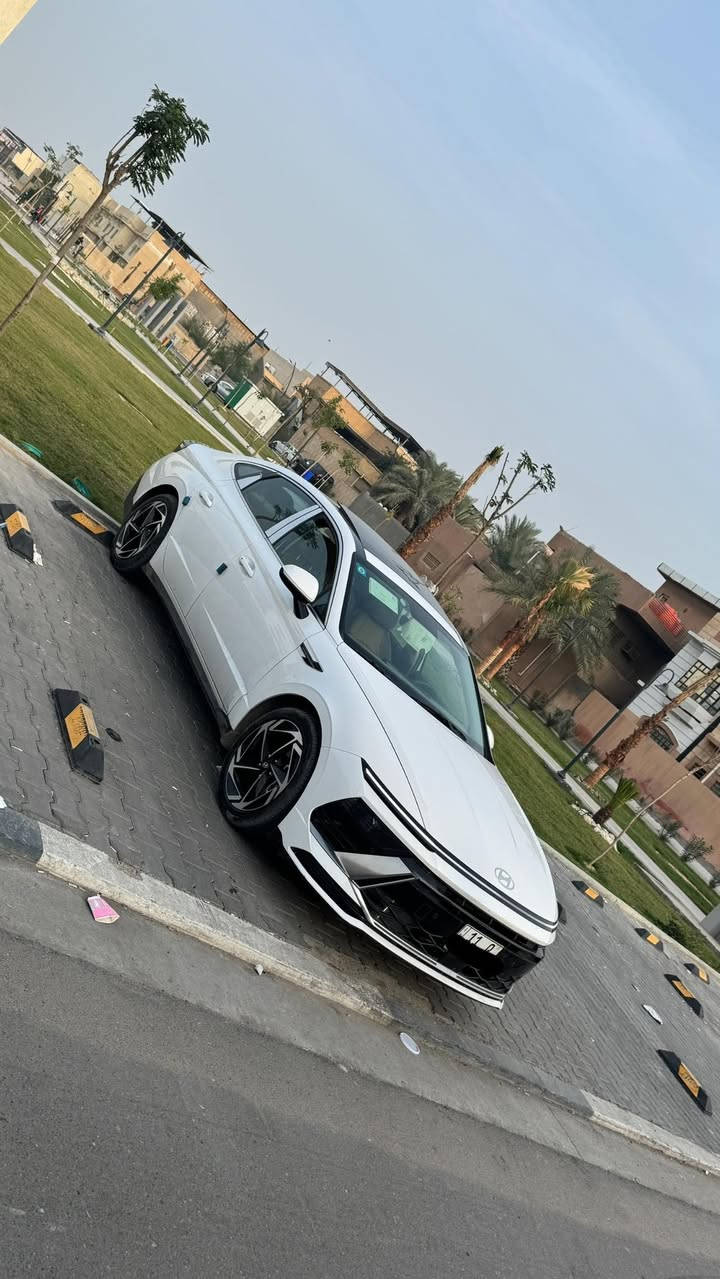 سوناتا 2025 خليجي كفاله عامه من كلش حتى الشخط
فول مواصفات :
بانوراما 
كشنات جلد جملي
كشنات كهرباء
بردات خلفيه
تبريد لمس
عداد شاشه
مرايات كهرباء
تشغيل عن بعد
اناره محيطيه 
لايتات لد امامي وخلفي
اتو هولد
4 وضعيات قياده
حساس امامي خلفي
كير تعليك
سياره ماشيه 22km
رقم بغداد باسمي تحويل ثاني يوم 
مكانها بصره للاستفسار:
***********
