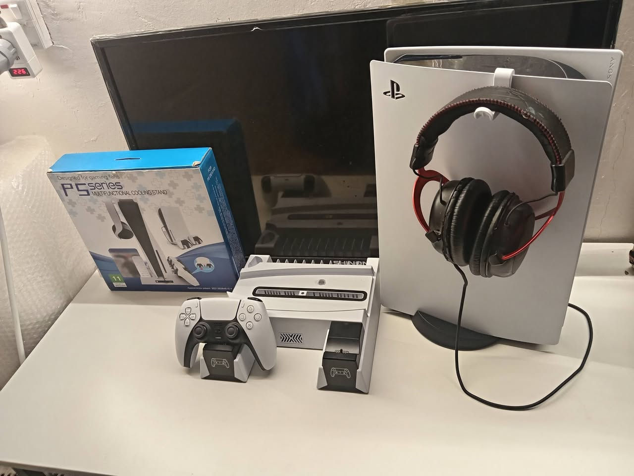 Ps5 فات

نضيف جهاز لا مفتوح ولا مصلح ولا طالع البيت حتة

وياه حساب بيه
Tikken 7
Black ops 7

+ قاعدة البلادية مالته السودة
وياه قاعدة أيضا بيها تبريد فان 3 مستويات و شحن ل جويستكات 2 RGB كلش مرتبه و وياها قاعدة مال سماعه كلش كلش مرتبة

كيبلاته مالHD و مال بور كامله

سعر 550 قفل قفل قفل رجائا لاحد يحط سعر ب تعليق
إذا انته تدور سعر ف روح ل سوك كلشي موجود بس اذا تدور قطعة. وجهاز ف اخذ هذا و ادعيلي

*********** مكاني بغداد زعفرانية شارع المعهد موجود توصيل جميع محافضات العراق
