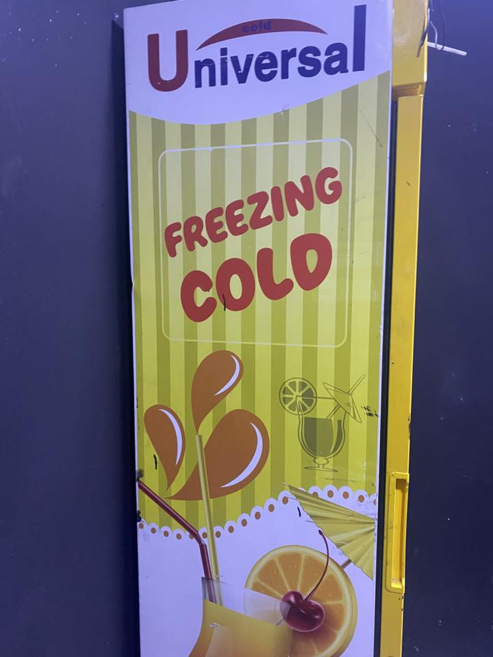 سلامو عليكم ثلاجه للبيع الله شاهد علا كلامي قبل فتره شتريته بل باكيت 190 الف بس محتاج فلوس دبيعه 190 وبيه مجال شي قليل مكاني ايسر حي الوحده هاذه رقم ‭0777 756 3292‬
