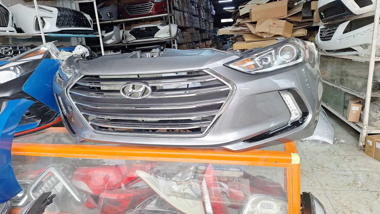 سلام اخوتي الاعزاء يتوفر لدينا جميع انواع الدعاميات المصبوغه بكل الألوان وكذلك كل انواع الايت وبك لايت وكل ادوات الاحتياطية للسيارات الكورية بضاعة درجة اولى نحن اول شركة لاستيراد المواد الاحتياطية للسيارات من عام 2004  جملة ومفرد ***********
