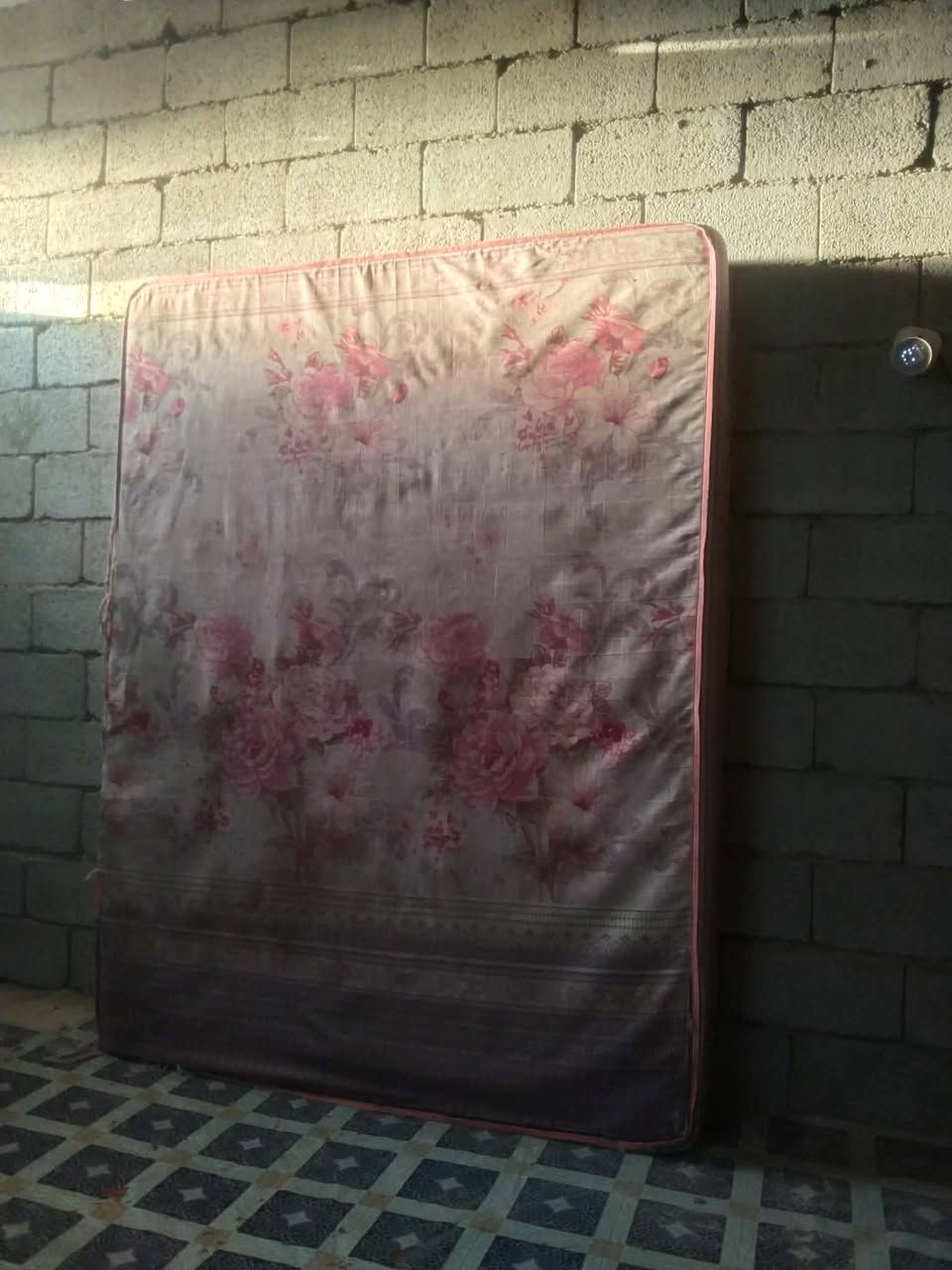 غراض لبيع شوف صور وسعارهن خاص اوتصال ***********مبردات بيابهن موجود
