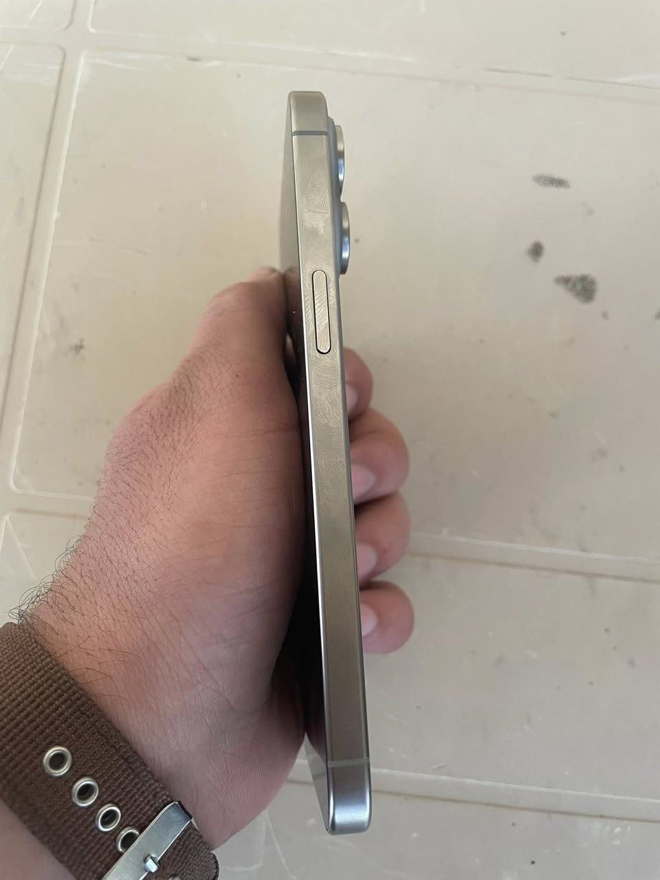 من رخصه الادمن ايفون 15بروماكس ذاكر٢٥٦بطاريه 88جهاز شرق اوسط جهاز مداخل صيانه بي ظربه بل ضهر 
مثل ما وضح بل صورء  باقي جهاز مكفول سعر ٨٧٥وبي مجال العنوان المدائن سلمان باك ***********
