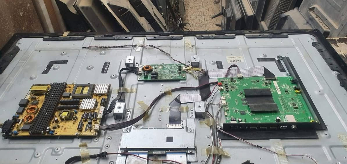 تم البلازما وضمان صيانة سنه اي أشكال خلال هل سنه يصير بيها نجيبها وتصلح على أحسابنا  ونرجعها وننطيه ضمان ثاني
 
متوفر لدات سامسونج و LG لدات وكارتات اصليه وضمان سنه 
تصايح كافة أنواع وأحجام البلازمات مع ضمان صيانة 

عندك شاشه بيهة مشكله فقط اتصل بي 😉@
أرخص سعر وأعلى جودة
ومن غير ما تتعب 
ادزلك سيارة تستلم الشاشة وترجعهاألك بعد التصليح
وأسال على الأسعار قبل ما ترجعلنا... أو اني أجيك للبيت حسب الاعطال
.. الحل عندي ... نذكر بعض الاعطال 👇 
عندك شاشه شغاله صوت بس مابيهة صوره 
عندك شاشه واكفه على اللمبه الحمراء أو على الاسم بدون اقلاع .📺
عندك شاشه متشتغل  نهائي 📺.
عندك شاشه الوانها مو مظبوطه .
عندك شاشه صوتها مو واضح او فاصله صوت .📺
شاشتك عاطله متعرف شبيها  🤔الحل مع حسين 🥰
شاشتك وديتهة  للشركه ورفضوها  اني اسويها الك 😘
يتوفر لدي أحدث معدات واجهزة الصيانة 
وموبس هاي ننطيك ضمان ونشدلك قطع غيار اصليه بأفضل الاسعار
يلا شمنتظر عزيزي , عزيزتي 😊 /اتصلو  او راسلو الصفحه او وتساب ع الرقم  /***********
مـــلاحظه :- الشاشه المكسوره لا تصلح لعدم توفر شاشات اصليه #بغداد #بغدادي #الرصافة #البلديات #بغداد_الجديدة #شارع #شارع_فلسطين #الامين #الجميع #تصليح_البلازمات #اكسبلور #النعيرية #العراق #الشعب_الصيني_ماله_حل #كرخ_رصافة #رصافة #مدينة_الصدر #العراق #شارع_المطبك #المشتل
