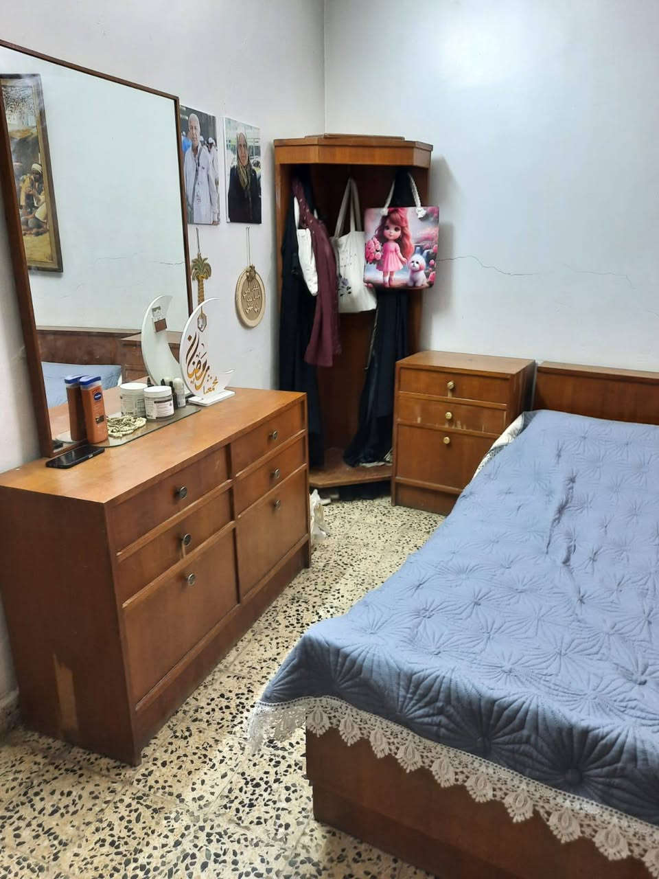 غرفه نوم كامله نفرين بس بدون كنتور عراقي صاج الاصلي العنوان الغزاليه البكريه ***********
