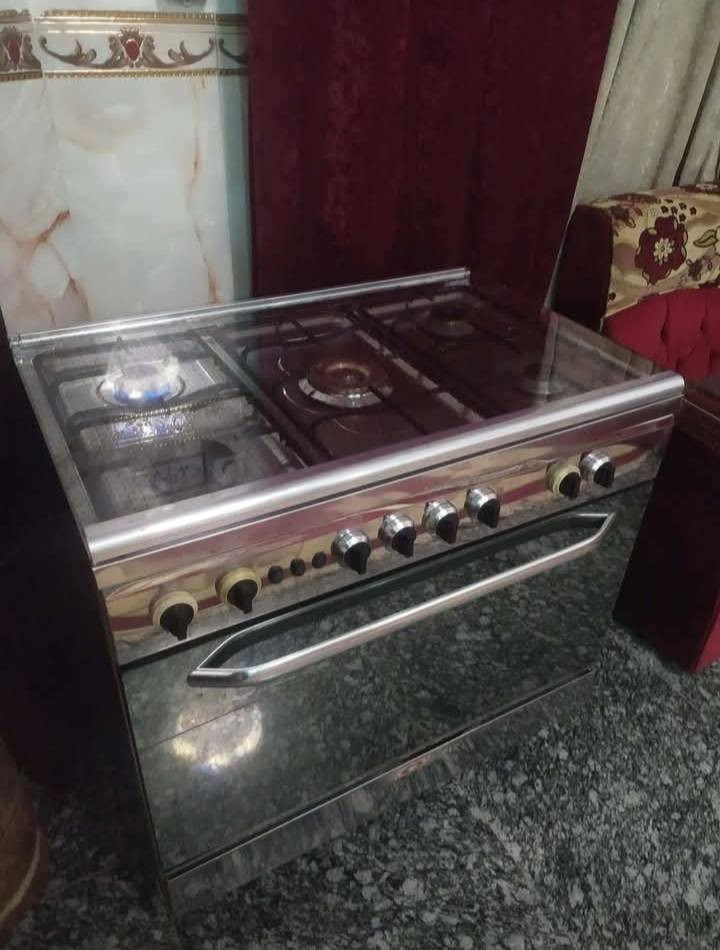 طباخ باب اول عشتار للبيع ***********
