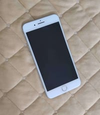 جهاز ايفون 7 بلاص نموذج M اصلي نضيف ومكفول ذاكره 128 نسبت بطاريته 69 و...