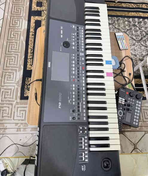 كورجpa 600 🎹 فول نضافة بعدة لاسق الشاشة سيتات وايقاعات تخبل عراقي واشكال بي صوت فول نقاوه وجهاز بالضمان ومامفتوح السعر من الاخير وقفل 650 $ عنواني ديالى المقدادية الهارونية  ماعندي توصيل للاستفسار ***********
