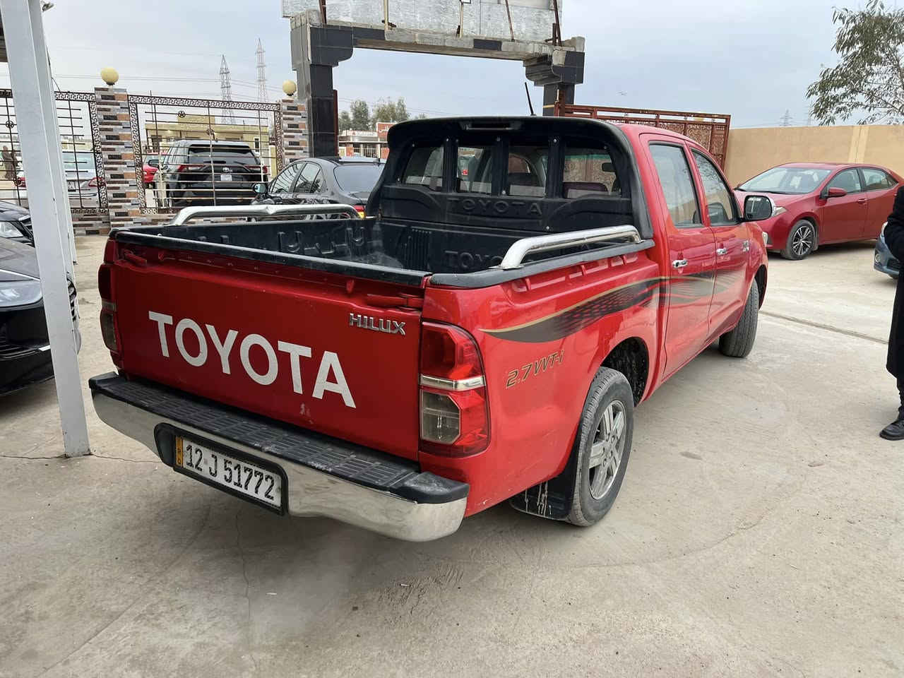 سلام عليكم 
بكم هايلوكس للبيع 
موديل 2012
كير ومحرك شرط 
تواير وصدر جدد 
السعر 165 وبيهامجال للطيبين 
الرقم ***********
