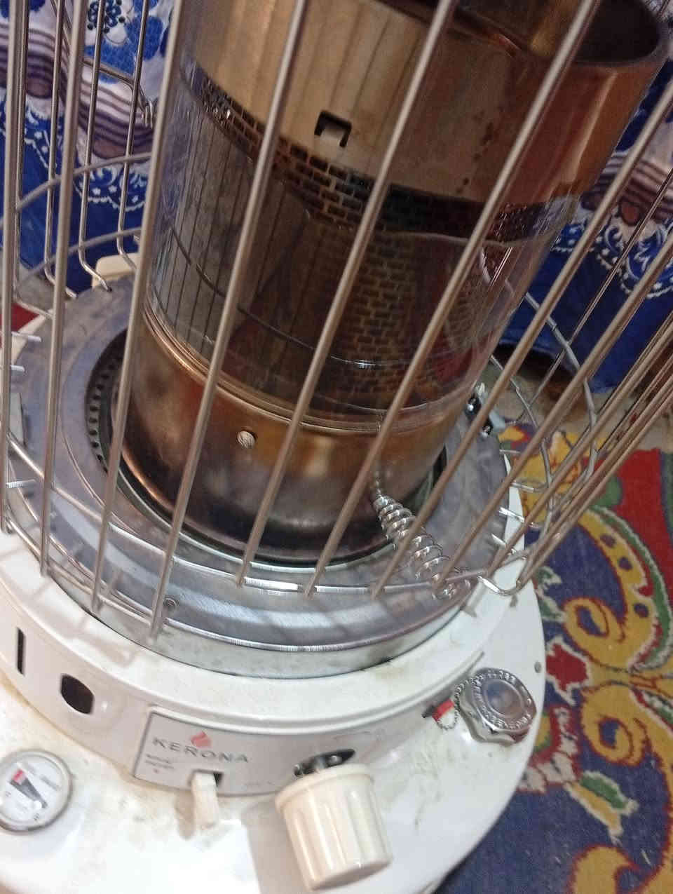 السلام عليكم صوبه نفطيه النوع الياباني الاصلي للبيع السعر 50وه بيه مجال المكان  الناصريه مركز شارع السبيس الرقم ***********
