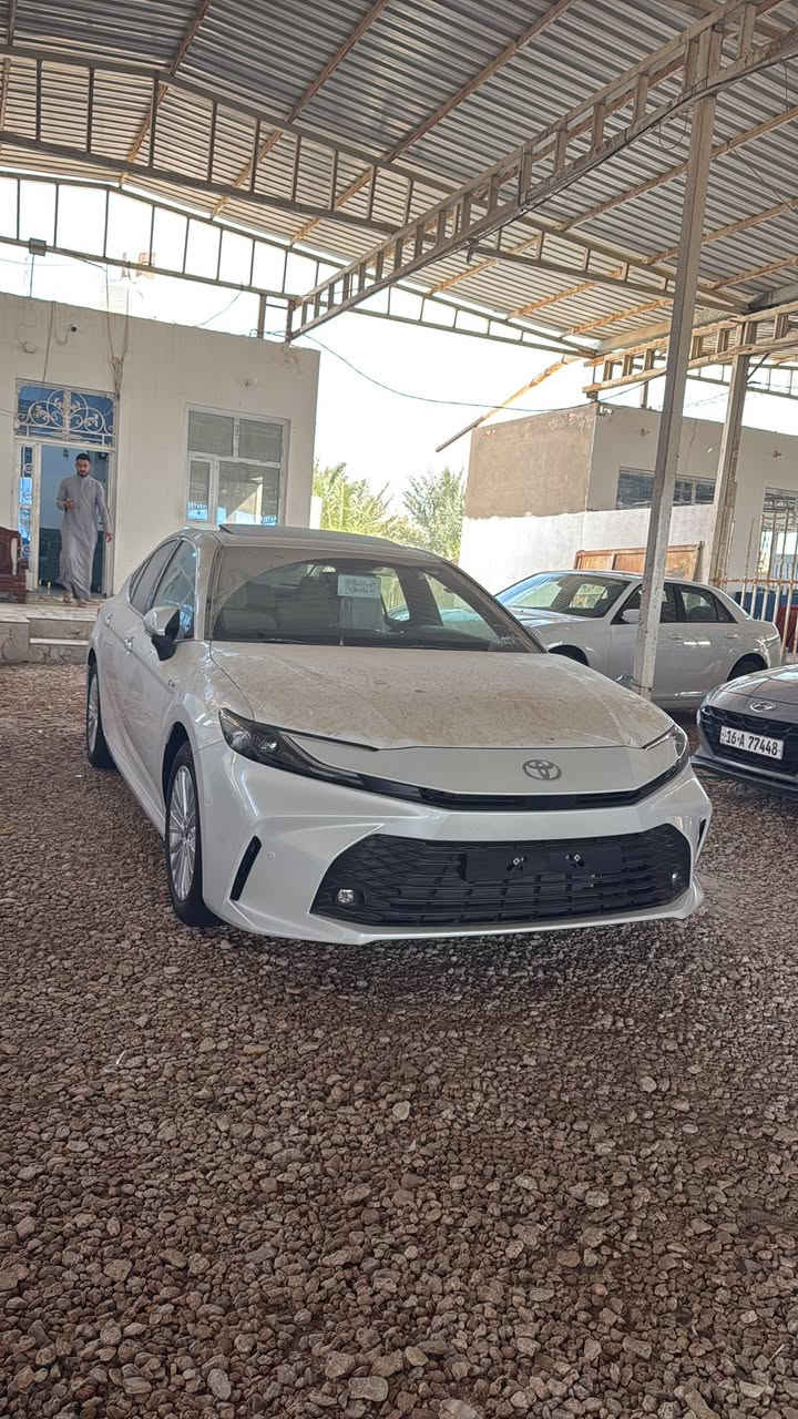 كامري ٢٥ وارد عبداللطيف للبيع
السيارة خليجي ماشية ٢٠ الف 
مرقم مثنى 
السيارة انضربت عندي بيها باب السايق تبديل اصلي وكاله
وبيها الجاملغ مصلح ومرشوش على كد الضربه 
سعر السيارة ٢٣٠ ورقة 
تفاصيل اكثر 
***********
