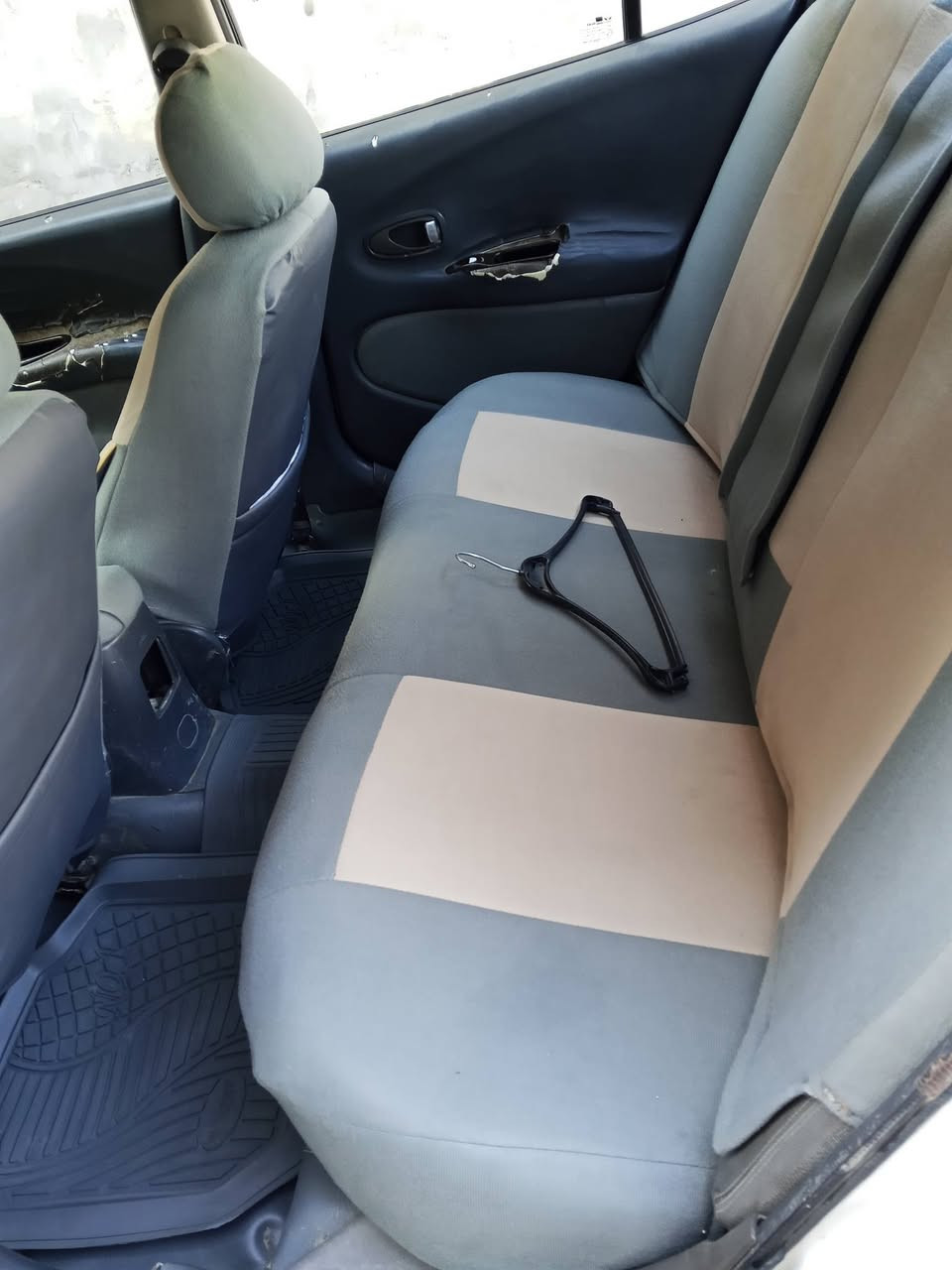 السلام عليكم 
دايو لكنزا موديل 2000 
كير ميكانيك جديد محرك مسكر 2000 جديد
تبريد ثلج تدفئة شغال 
كهربائيات كله شغال 
نوزلات جديد بلكات جديد وايرات بلكات قاعدة فيت بم جديد ولف راجع جديد قايش جديد 
فتحة / كشن السايق كهرباء /شاشة وتحكم 
رقم بغداد انكليزي تحويل ثاني يوم 
سيارة جاهزة من كلشي تاخذها وتترحملي 
السعر 45$ قابل للتفاوض 
مكانها بغداد الدورة 
للاستفسار الاتصال *********** غير متواجد على الفيس
