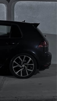 غولف ٢٠١٧ • ١٫٨ توربو • كت Rline