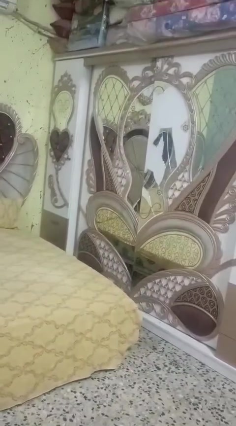 غرفه تركيه سعر 750الف مكان بصره وشراي يتصل بي واتساب ***********
