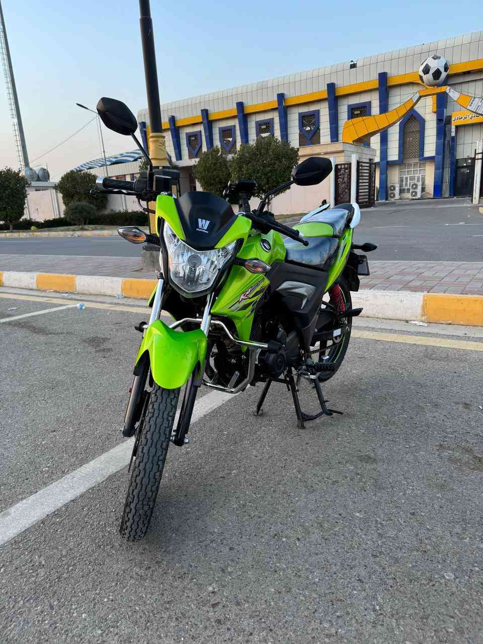 بسم الله الرحمن الرحيم 
دراجه هاوجي 2023 
مرقم كامل سنويه جديده 
الدراجه شديته من محمد مزهر جديده قبل 4 اشهر 
تحويل ثاني يوم 
كلين فول نضافه شخط واحد مابي 
الصلاه علئ محمد نضيف زيرو يعتبر 
رقم الماني جديد 
سويجات عدد 2 
عده ممفتوحه 
تايرات وضع شركه 
والدهن كل 15يوم ابدله 
ويا  هدايه بسيطه لحمايتك وحمايه الدراجه 
السعر 3 مليون و300 وبي مجال تفاوض  
الرمادي حي الملعب 
***********
تحياتي للجميع.
