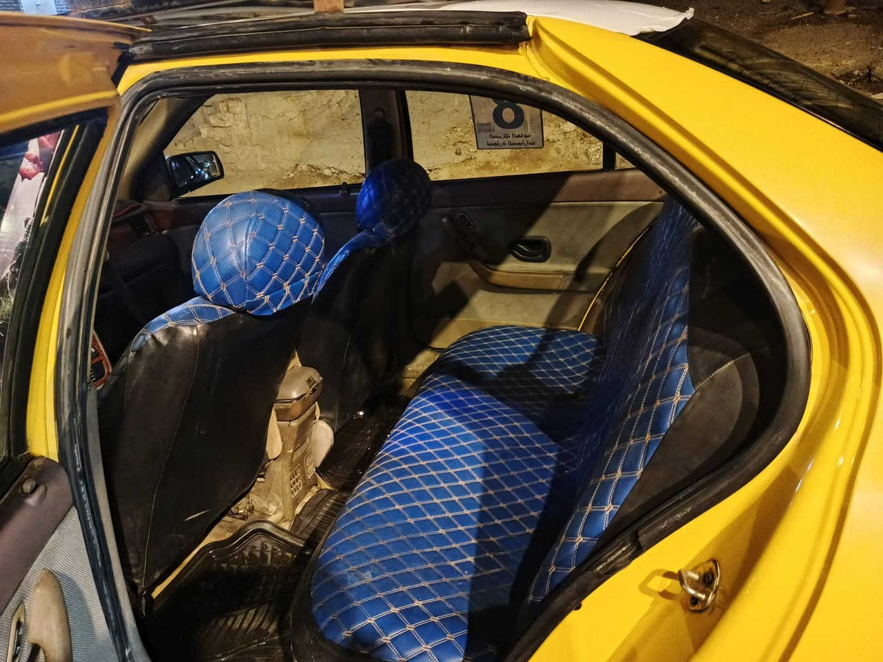 السلام عليكم سمنه 2010 كلشي شغال بيه تبريد شغال تخم تاير جديد صدر جديد دوشمه جلد سنويه 27 صاحبه موجود ثاني يوم ايحول محرك فرنسي قطره بنص السعر 25 نهايته***********
