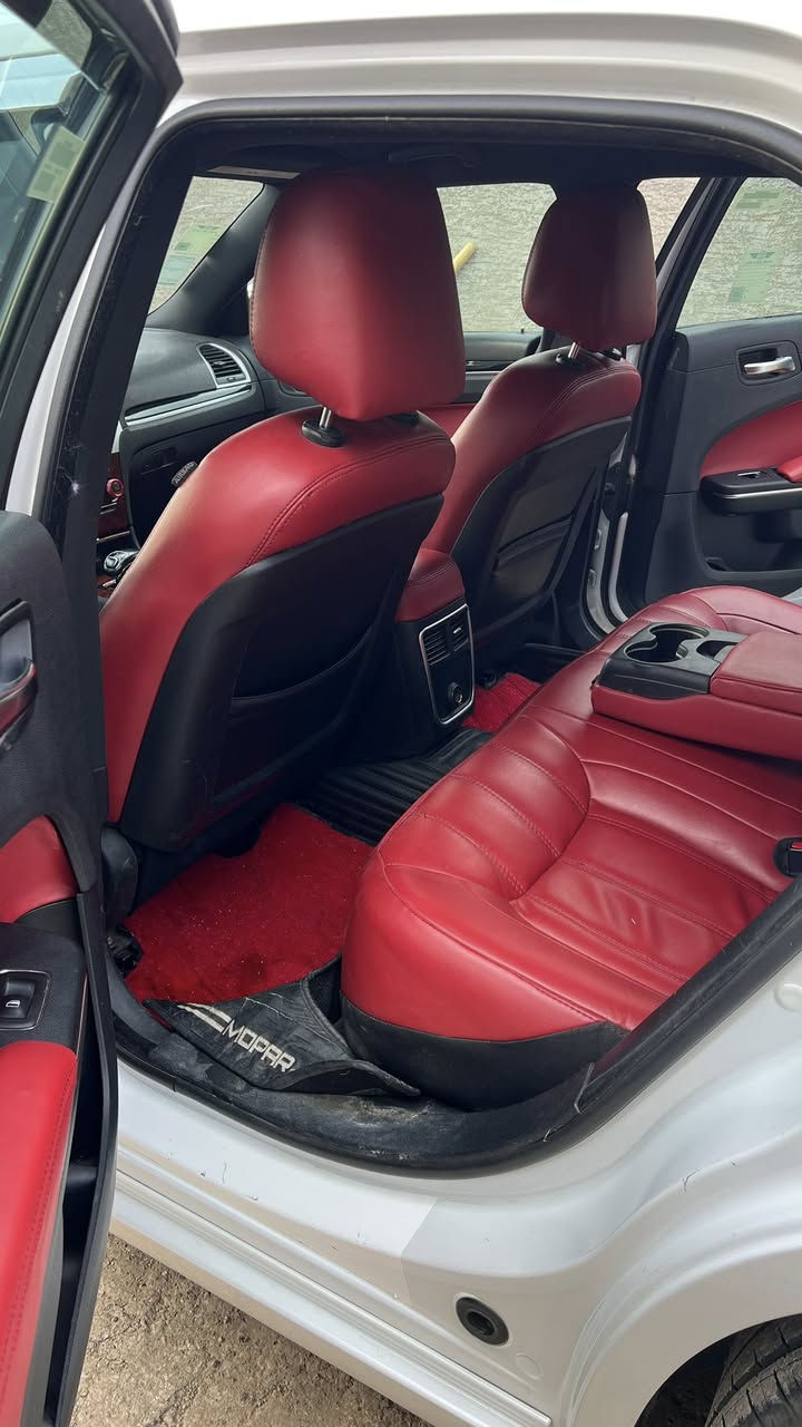 من رخصة الادمن المحترم 

السلام عليكم

كرايسلر اوباما S300 

2014  فول ماعدا السلايد ✅
ويل كروم
4بصمات  
فول تبريد تدفئه كشنات 
داخل لون احمر بلاد 
بصمه تشغيل عن بعد 
كير ومحرك مكفولات 
كشنات كهرباء 
بكلايت سموك 
لايت زينون 
تحكم كزوز فتح وقفل 
شاشه كبيره نضام SRT

السياره كفاله عامه من الدعاميه لل دعاميه

السعر 210 وبيها مجال 

لل استفسار الاتصال فقط 
***********
*********** 

العنوان صلاح الدين/ بلد / الضلوعيه
