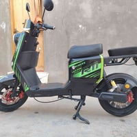 R11 • استخدام قليل • ٦ بطاريات أصلي