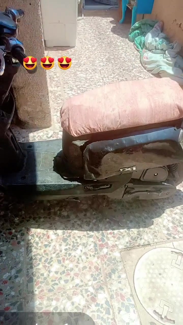 اسلام عليكم دراجه بوليس جديده بس محتركه مابيهى شي سلف وهندر كابريتر مونوزل مكاني احسينيه مال راشديه ولموشراي لايجيني سعر 250 وبيهى مجال بصيط نكره دراجه ***********
